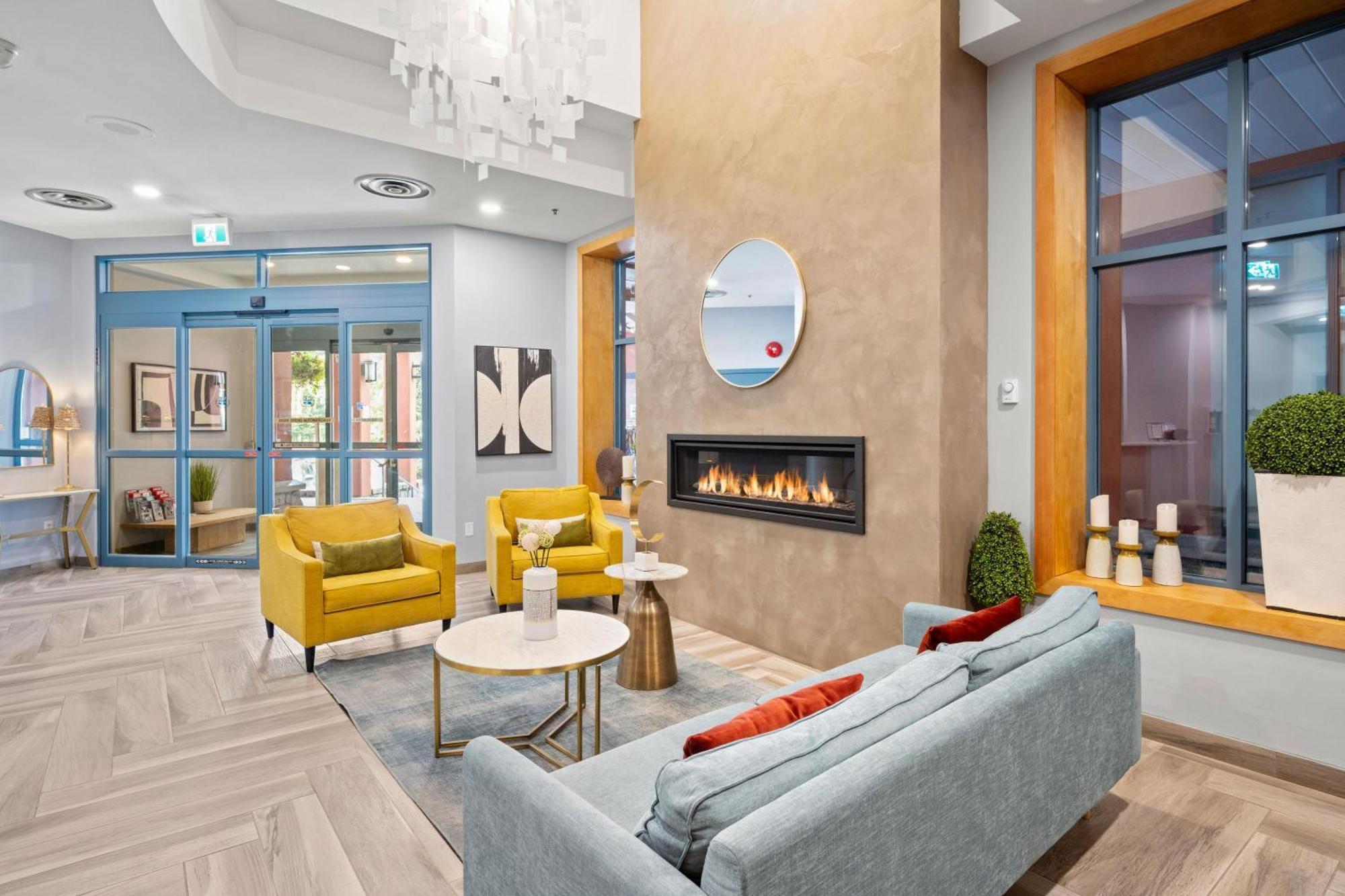 Alpenglow Sunny With Sitting Area By Mva Apartamento *